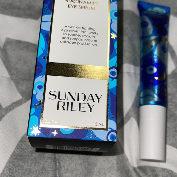 New Sunday Riley 5 Stars Retinoid & Niacinamide Eye Serum - Picture 3 of 10